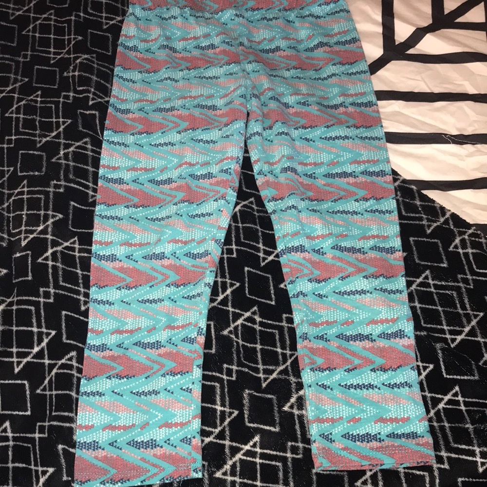GIRLS LEGGINGS SIZE 10-12